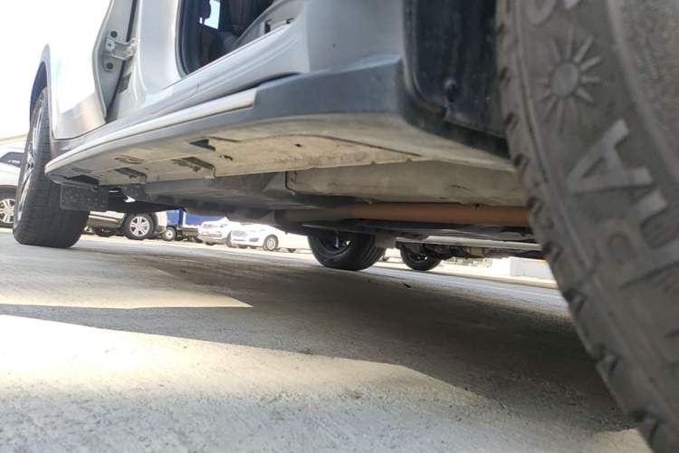 Used Kia KX5 2016 1.6T Automatic Two-Wheel Drive DLX Right Side Sill