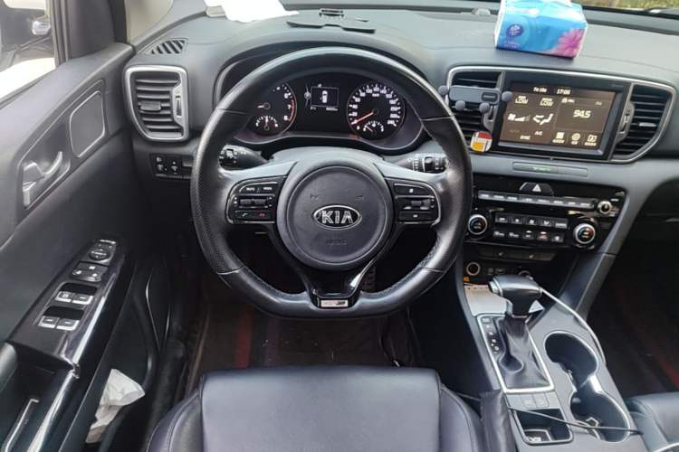 Used Kia KX5 2016 1.6T Automatic Two-Wheel Drive DLX Steering Wheel