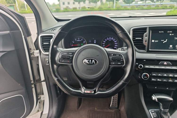 Used Kia KX5 2016 1.6T Automatic Two-Wheel Drive DLX Steering Wheel