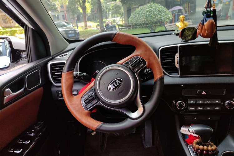 Used Kia KX5 2016 2.0L Automatic 2WD GLS Steering Wheel