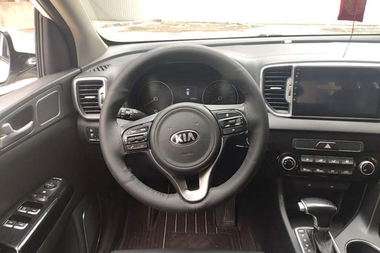 Used Kia KX5 2016 2.0L Automatic 2WD GLS Steering Wheel