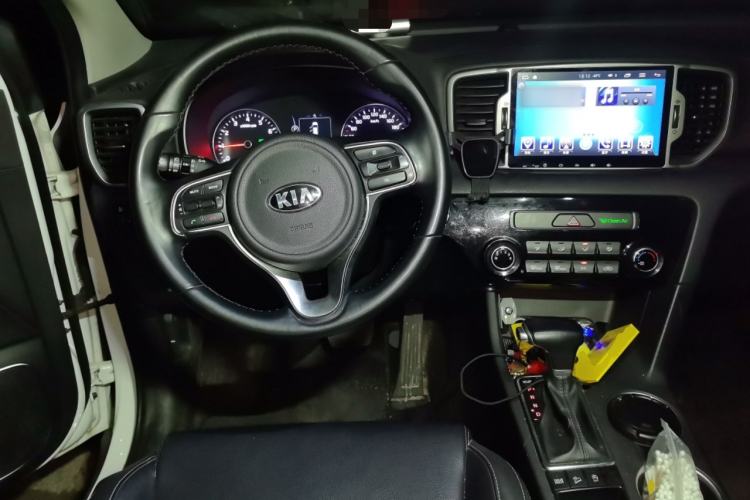 Used Kia KX5 2016 2.0L Automatic 2WD GLS Steering Wheel