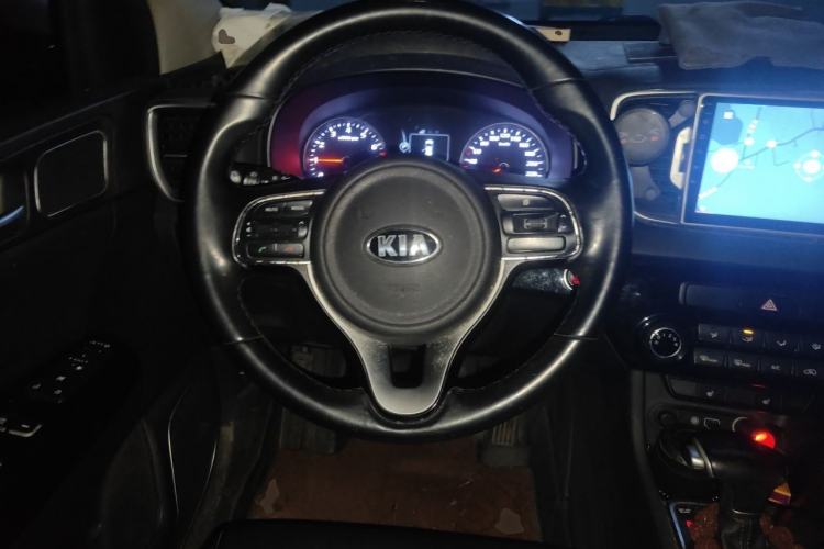 Used Kia KX5 2016 2.0L Automatic 2WD GLS Steering Wheel