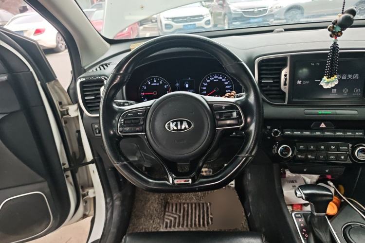 Used Kia KX5 2016 1.6T Automatic Two-Wheel Drive Premium Steering Wheel