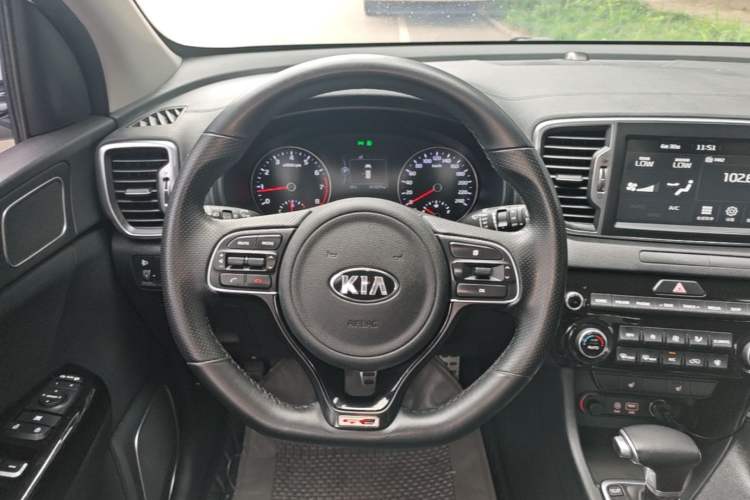 Used Kia KX5 2016 1.6T Automatic Two-Wheel Drive DLX Steering Wheel