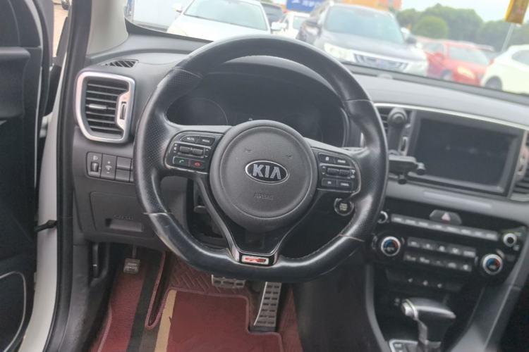 Used Kia KX5 2016 1.6T Automatic Two-Wheel Drive Premium Steering Wheel