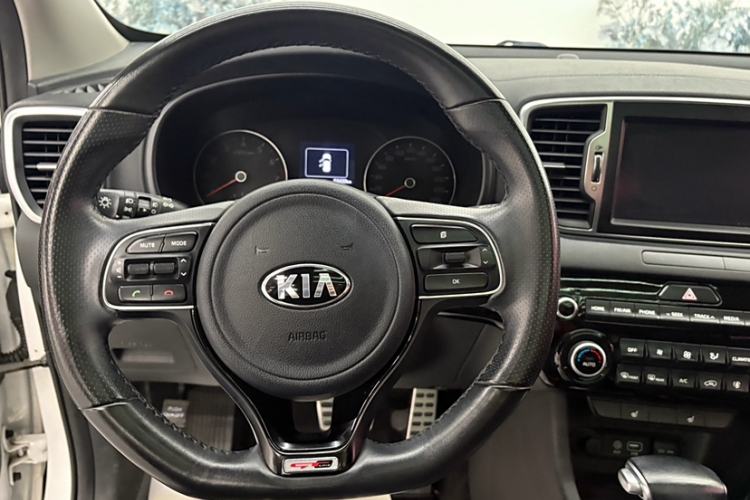 Used Kia KX5 2016 1.6T Automatic Two-Wheel Drive DLX Steering Wheel