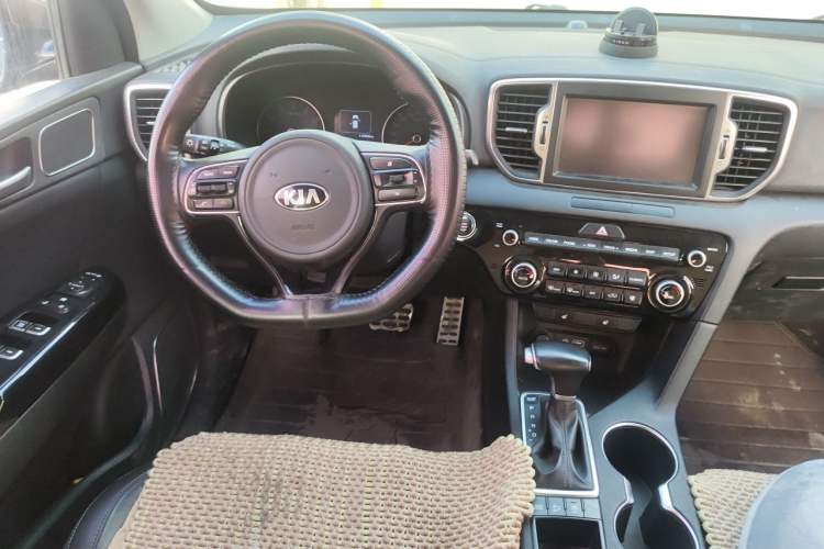 Used Kia KX5 2016 1.6T Automatic Two-Wheel Drive DLX Steering Wheel