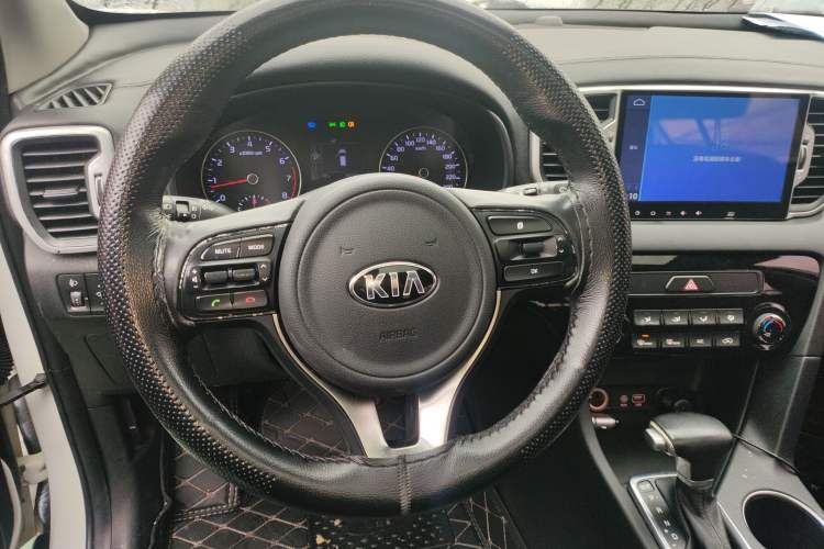Used Kia KX5 2016 2.0L Automatic 2WD GLS Steering Wheel