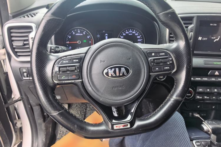 Used Kia KX5 2016 1.6T Automatic Two-Wheel Drive Premium Steering Wheel
