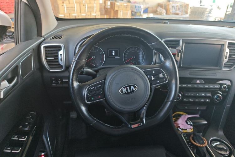 Used Kia KX5 2016 1.6T Automatic Two-Wheel Drive DLX Steering Wheel