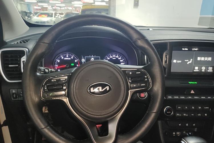 Used Kia KX5 2016 2.0L Automatic 2WD Premium Steering Wheel