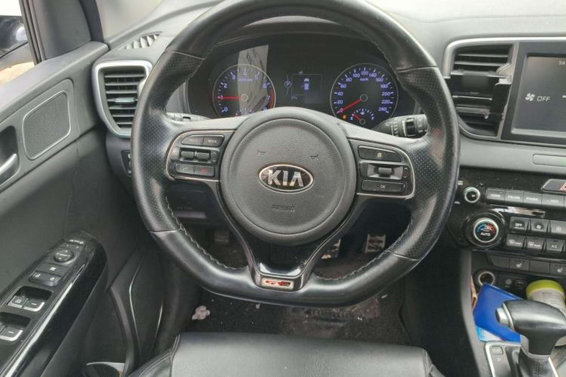 Used Kia KX5 2016 1.6T Automatic Two-Wheel Drive Premium Steering Wheel