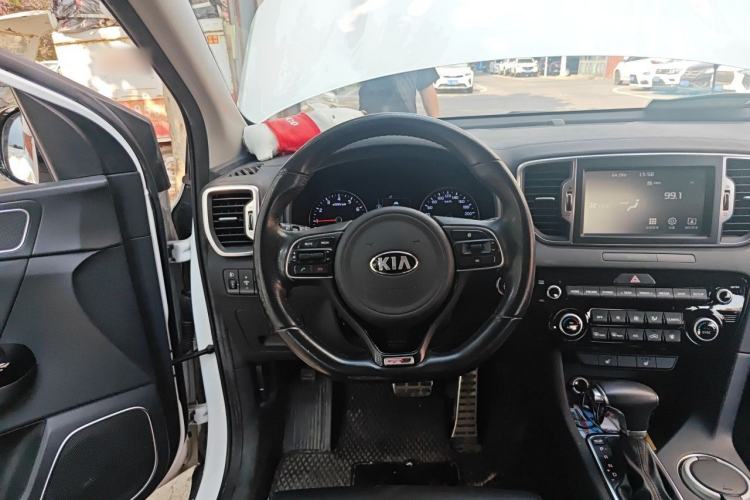 Used Kia KX5 2016 1.6T Automatic Two-Wheel Drive Premium Steering Wheel