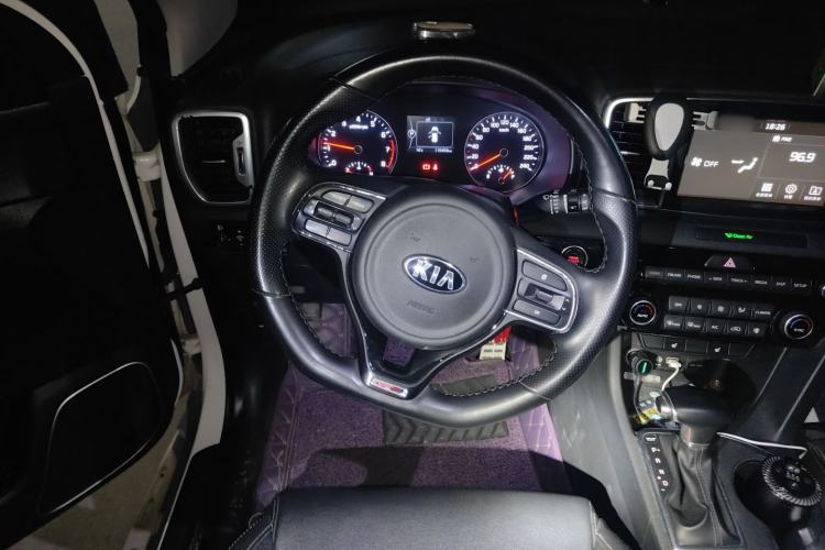 Used Kia KX5 2016 1.6T Automatic Two-Wheel Drive DLX Steering Wheel