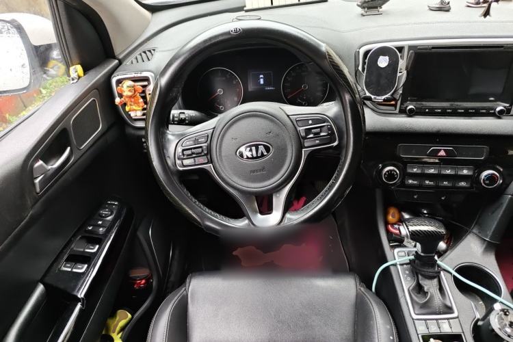 Used Kia KX5 2016 2.0L Automatic 2WD Premium Steering Wheel