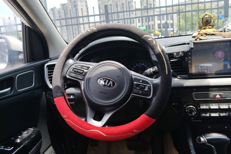 Used Kia KX5 2016 2.0L Automatic 2WD GLS Steering Wheel