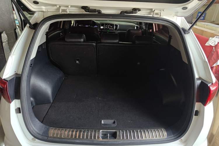 Used Kia KX5 2016 1.6T Automatic Two-Wheel Drive DLX Trunk