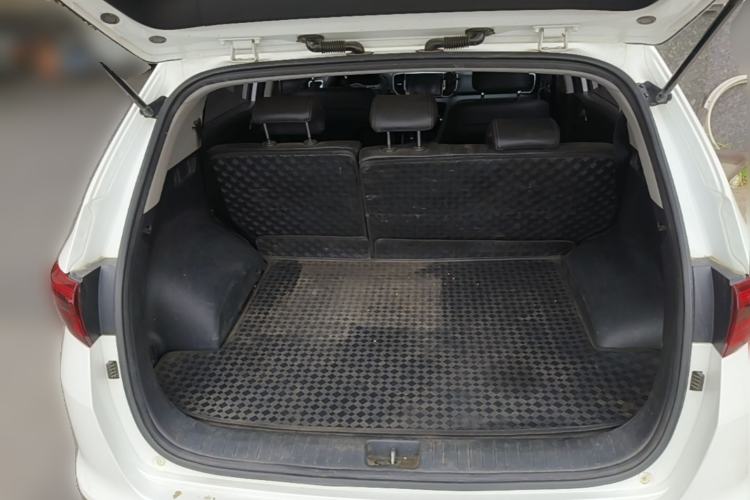 Used Kia KX5 2016 2.0L Automatic 2WD GLS Trunk