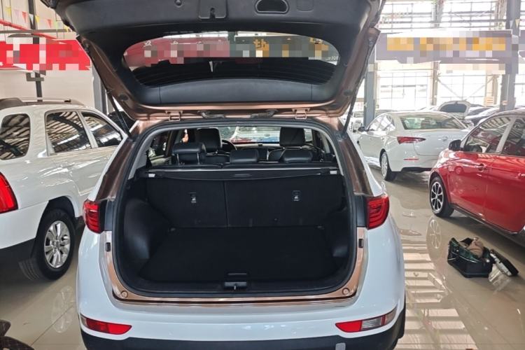 Used Kia KX5 2016 2.0L Automatic 2WD Premium Trunk