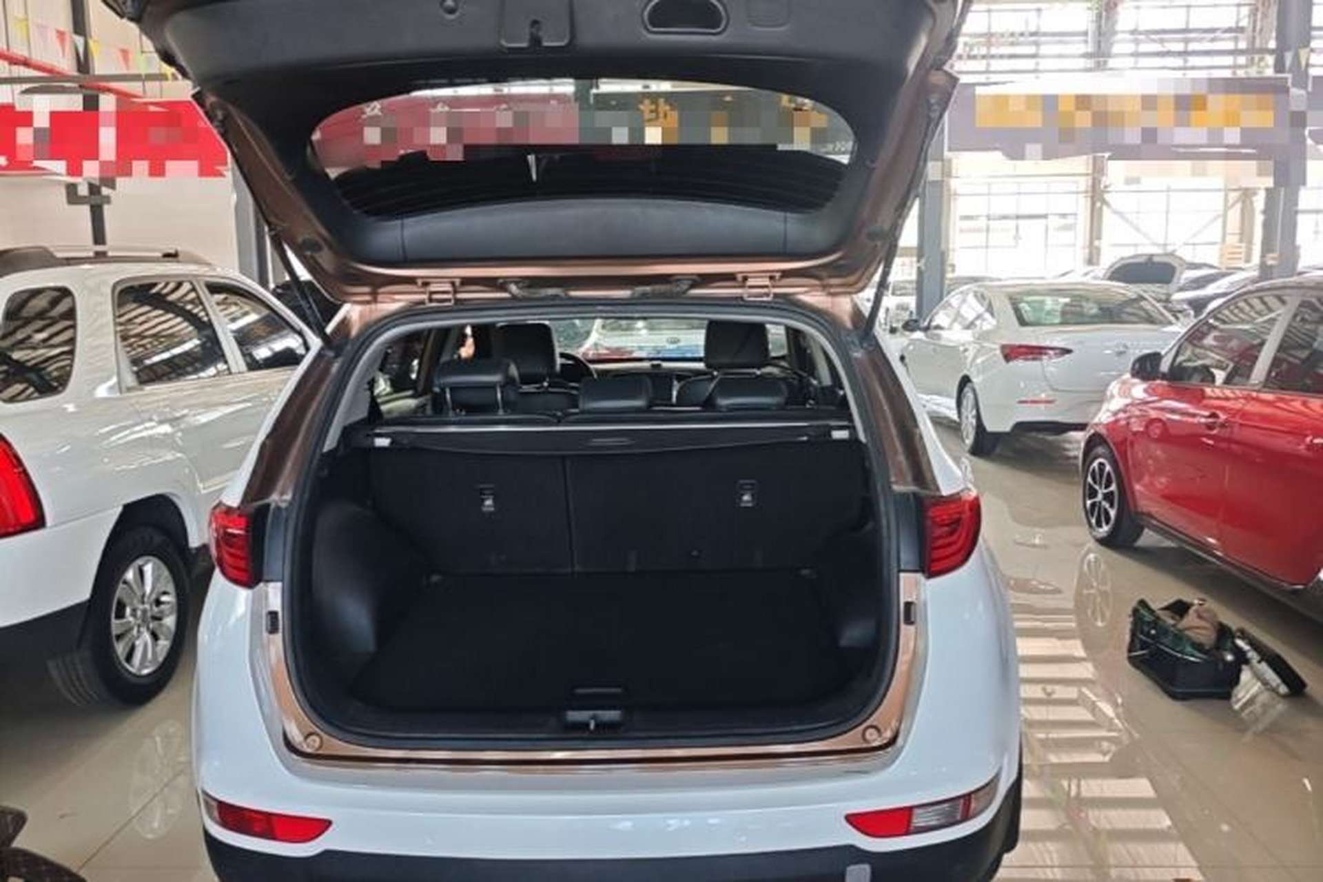 Used Kia KX5 2016 2.0L Automatic 2WD Premium Trunk