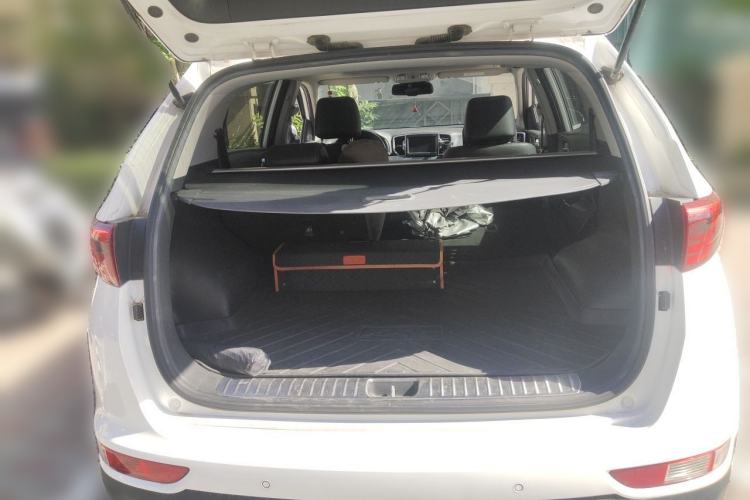 Used Kia KX5 2016 1.6T Automatic Two-Wheel Drive Premium Trunk