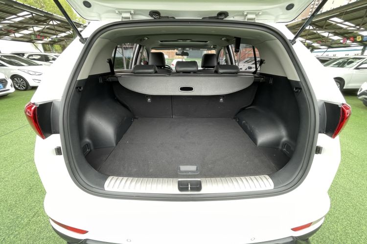 Used Kia KX5 2016 1.6T Automatic Two-Wheel Drive DLX Trunk