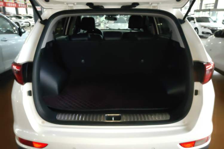 Used Kia KX5 2016 1.6T Automatic Two-Wheel Drive DLX Trunk