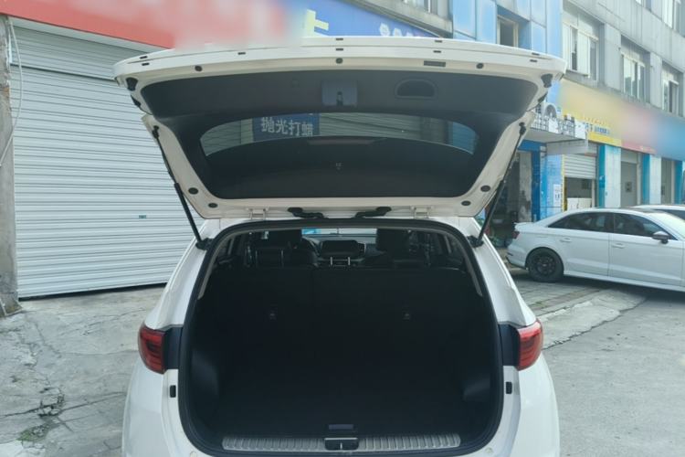 Used Kia KX5 2016 1.6T Automatic Two-Wheel Drive Premium Trunk