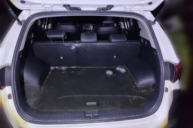 Used Kia KX5 2016 2.0L Automatic 2WD GLS Trunk