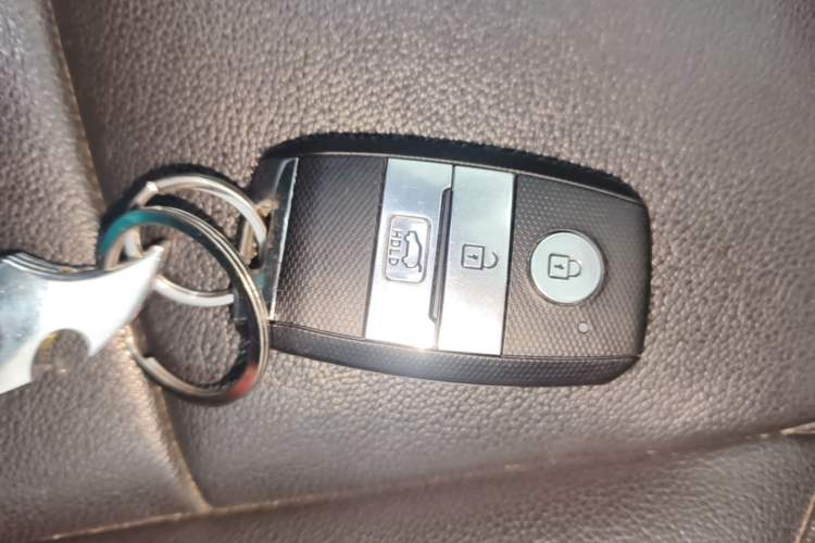 Used Kia KX5 2016 1.6T Automatic Two-Wheel Drive DLX Vehicle Key