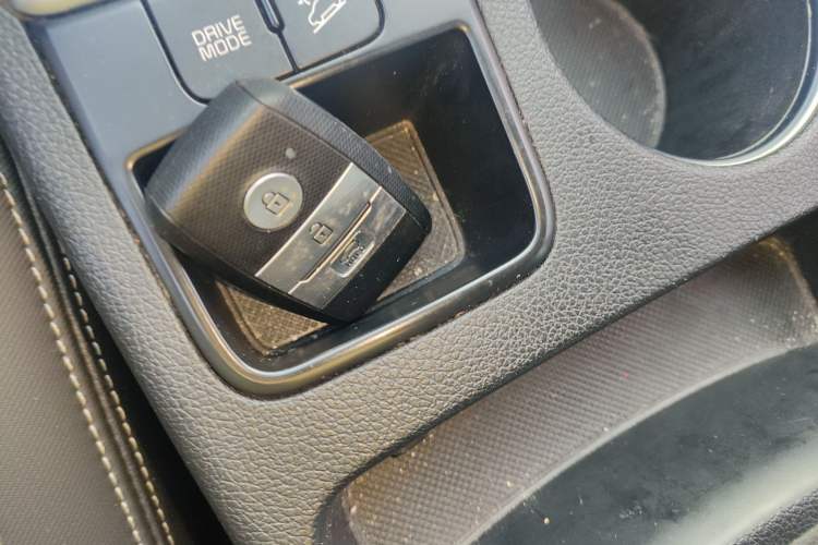 Used Kia KX5 2016 1.6T Automatic Two-Wheel Drive DLX Vehicle Key