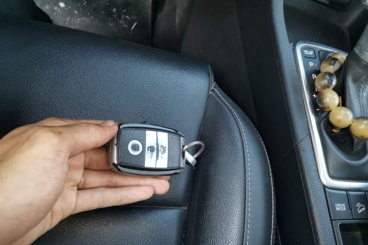 Used Kia KX5 2016 1.6T Automatic Two-Wheel Drive DLX Vehicle Key