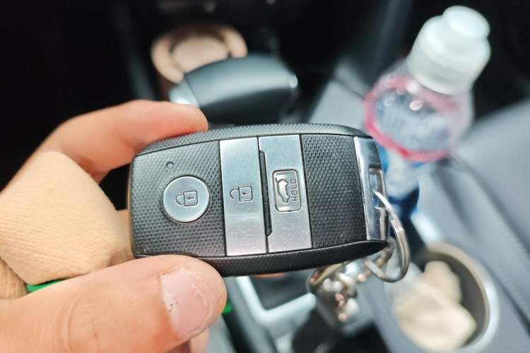 Used Kia KX5 2016 2.0L Automatic 2WD GLS Vehicle Key