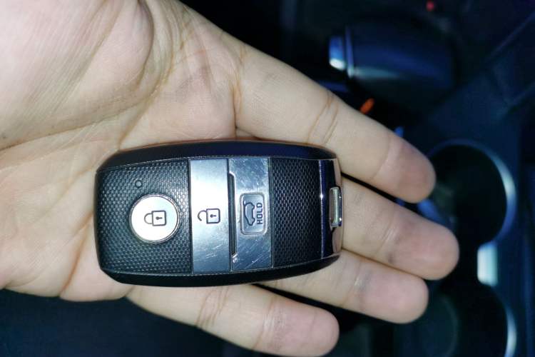 Used Kia KX5 2016 2.0L Automatic 2WD GLS Vehicle Key