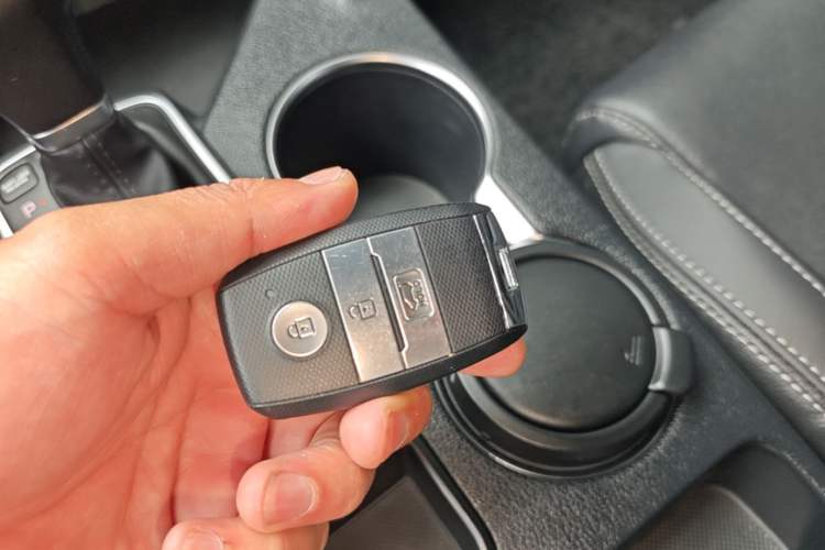 Used Kia KX5 2016 1.6T Automatic Two-Wheel Drive DLX Vehicle Key