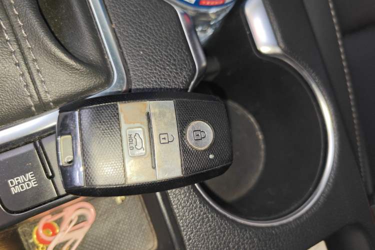Used Kia KX5 2016 1.6T Automatic Two-Wheel Drive Premium Vehicle Key