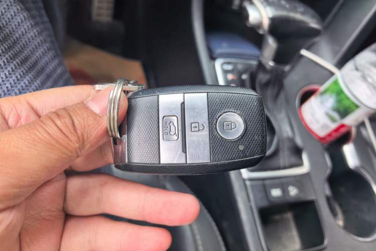 Used Kia KX5 2016 1.6T Automatic Two-Wheel Drive Premium Vehicle Key