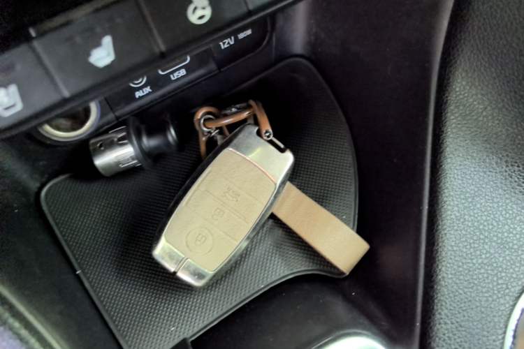 Used Kia KX5 2016 2.0L Automatic 2WD Premium Vehicle Key