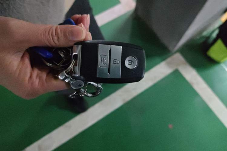 Used Kia KX5 2016 1.6T Automatic Two-Wheel Drive DLX Vehicle Key