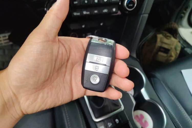 Used Kia KX5 2016 1.6T Automatic Two-Wheel Drive Premium Vehicle Key