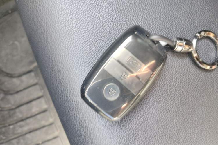 Used Kia KX5 2016 1.6T Automatic Two-Wheel Drive Premium Vehicle Key
