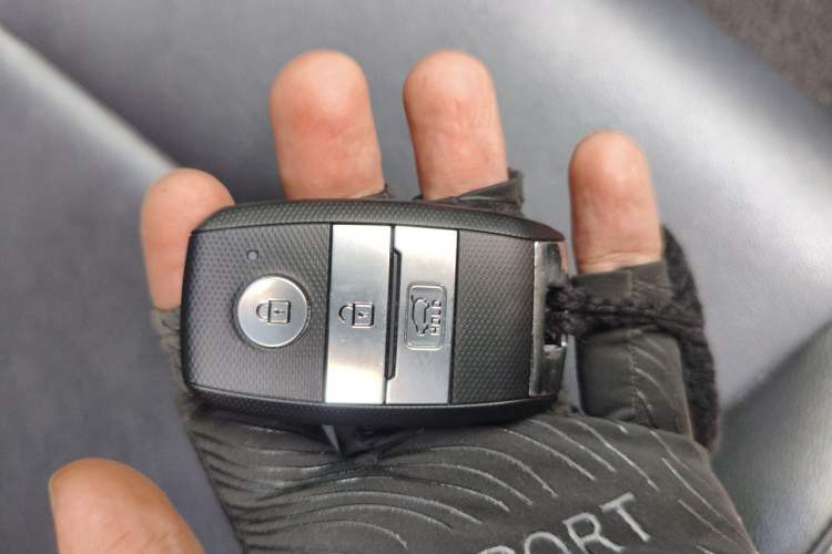Used Kia KX5 2016 1.6T Automatic Two-Wheel Drive DLX Vehicle Key