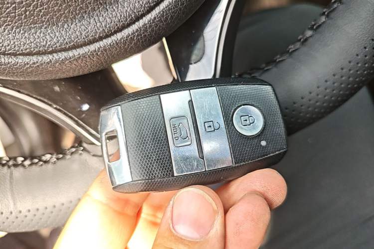 Used Kia KX5 2016 1.6T Automatic Two-Wheel Drive DLX Vehicle Key