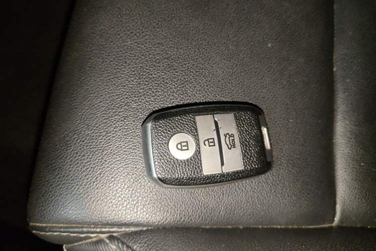 Used Kia KX5 2016 1.6T Automatic Two-Wheel Drive DLX Vehicle Key