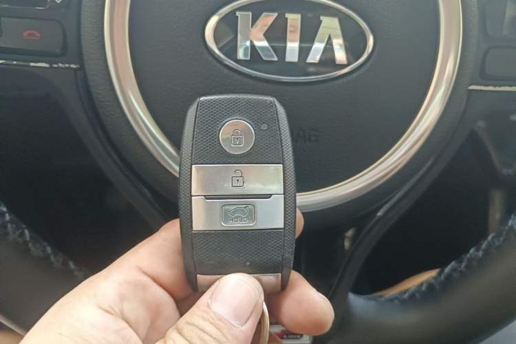 Used Kia KX5 2016 1.6T Automatic Two-Wheel Drive DLX Vehicle Key