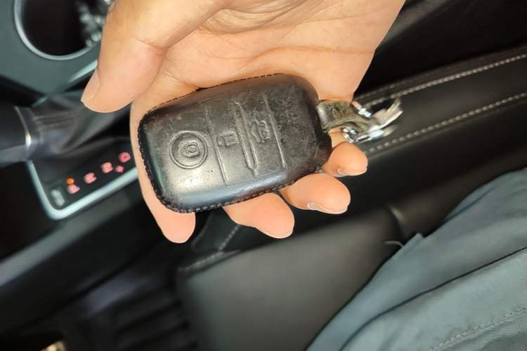 Used Kia KX5 2016 1.6T Automatic Two-Wheel Drive DLX Vehicle Key