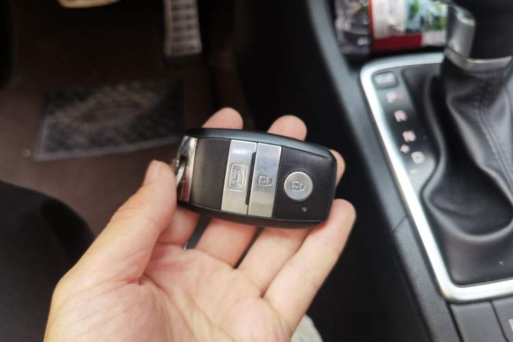 Used Kia KX5 2016 1.6T Automatic Two-Wheel Drive DLX Vehicle Key