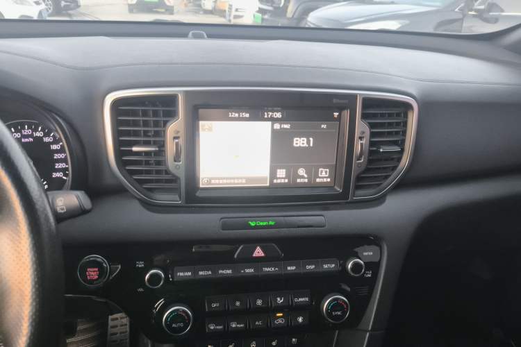 Used Kia KX5 2016 1.6T Automatic All-Wheel Drive Premium Audio And AC Panel