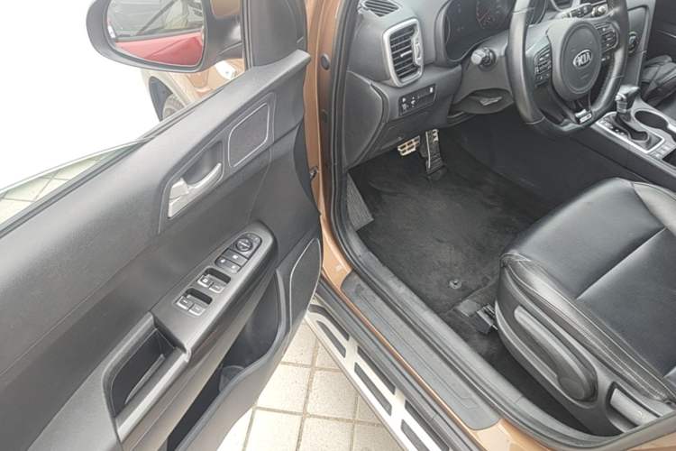 Used Kia KX5 2016 1.6T Automatic Two-Wheel Drive GL Driver Seat